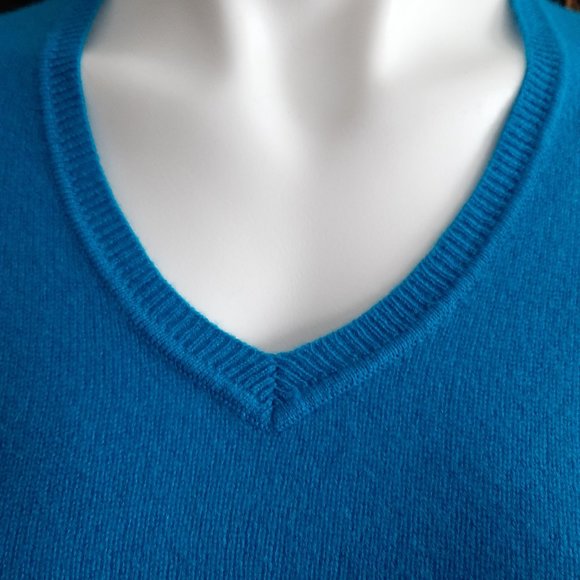 Charter Club 2 Ply 100% Cashmere Sweater - Picture 2 of 4